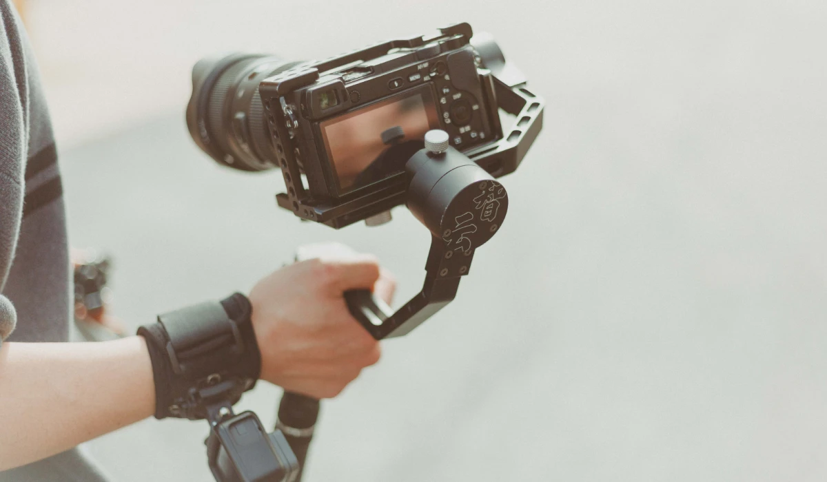 Best DSLR Mirrorless Gimbal Stabilizers